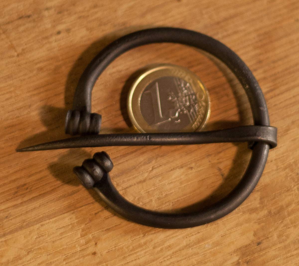Wikinger-Fibel rund