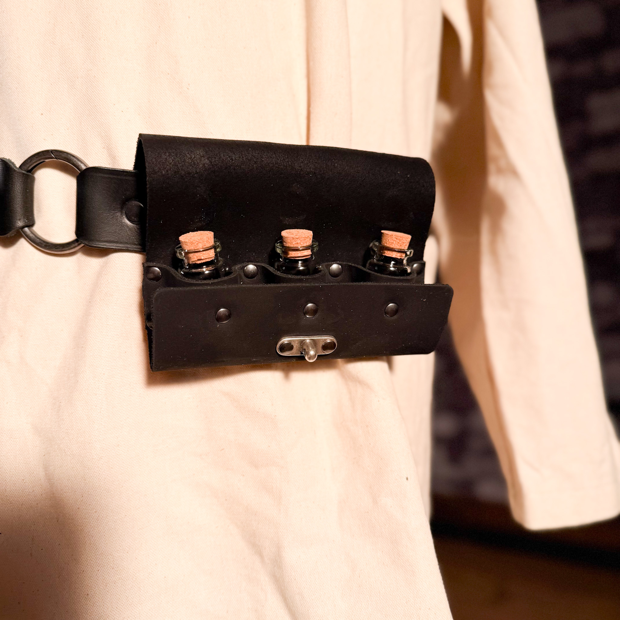 Trankhalter/Tranktasche Trio, viele Farben