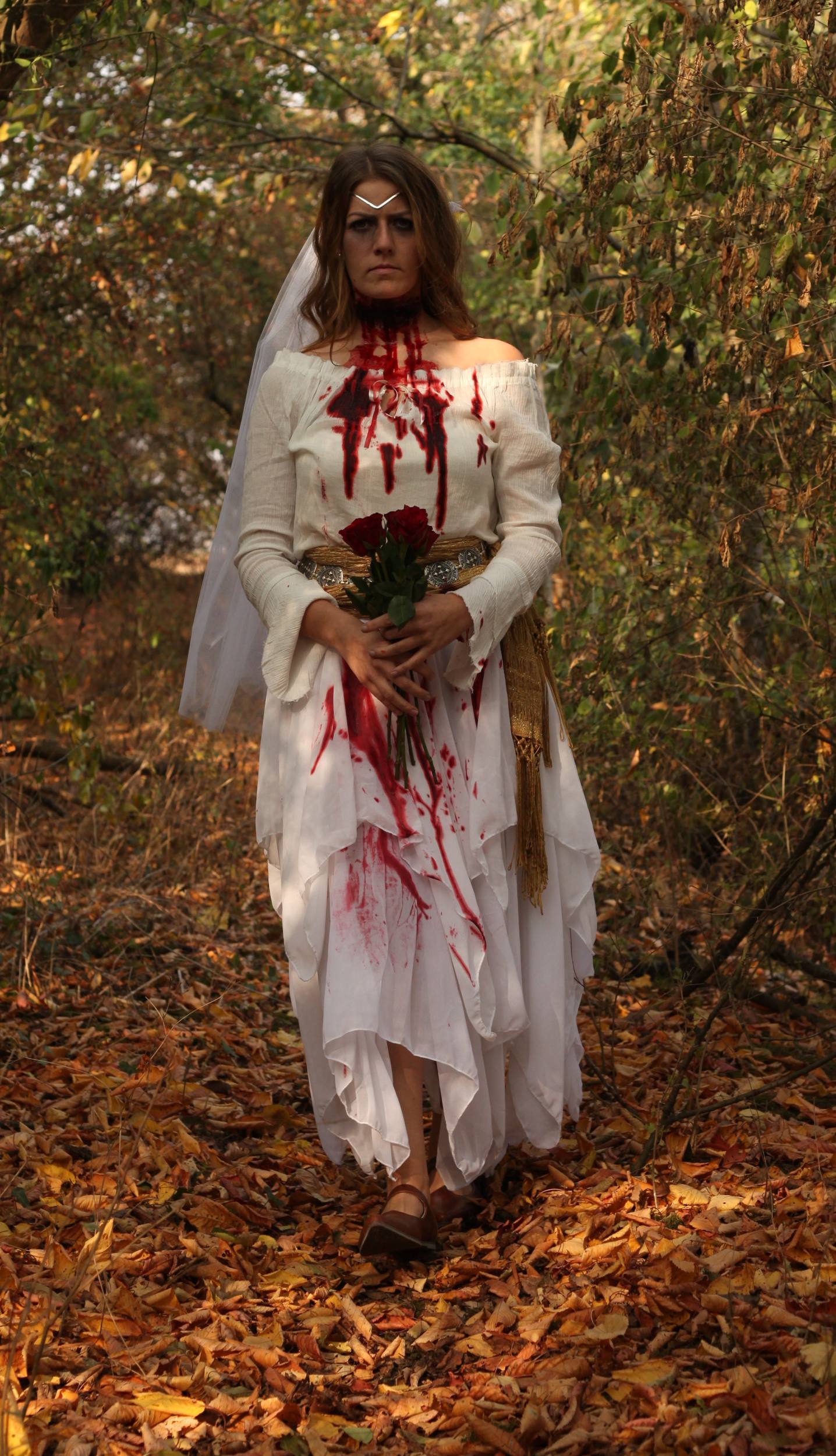 Halloween Outfit Blutbraut