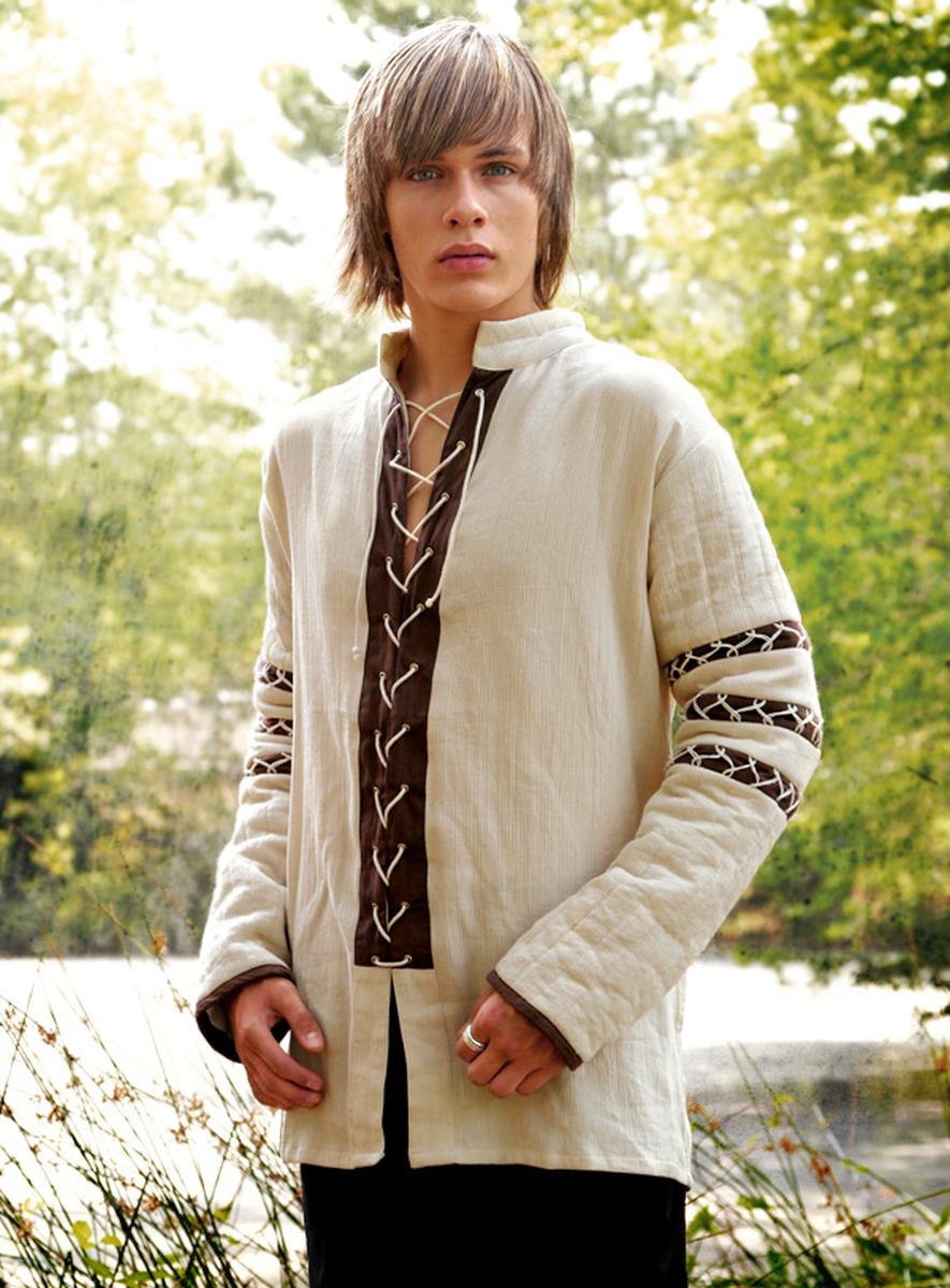 Schnürhemd mit gefütterten Ärmeln