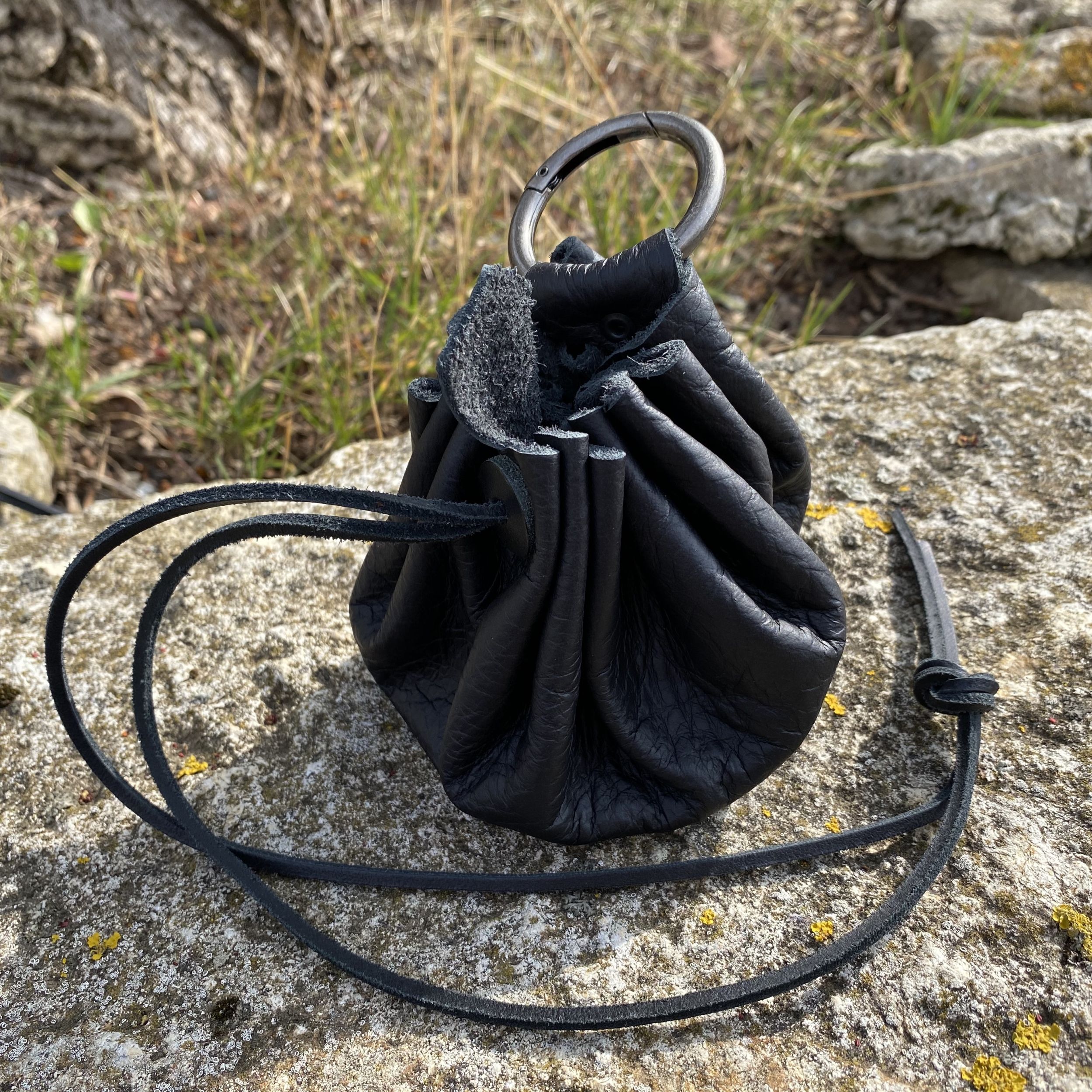 Leckerli-Beutel aus Leder