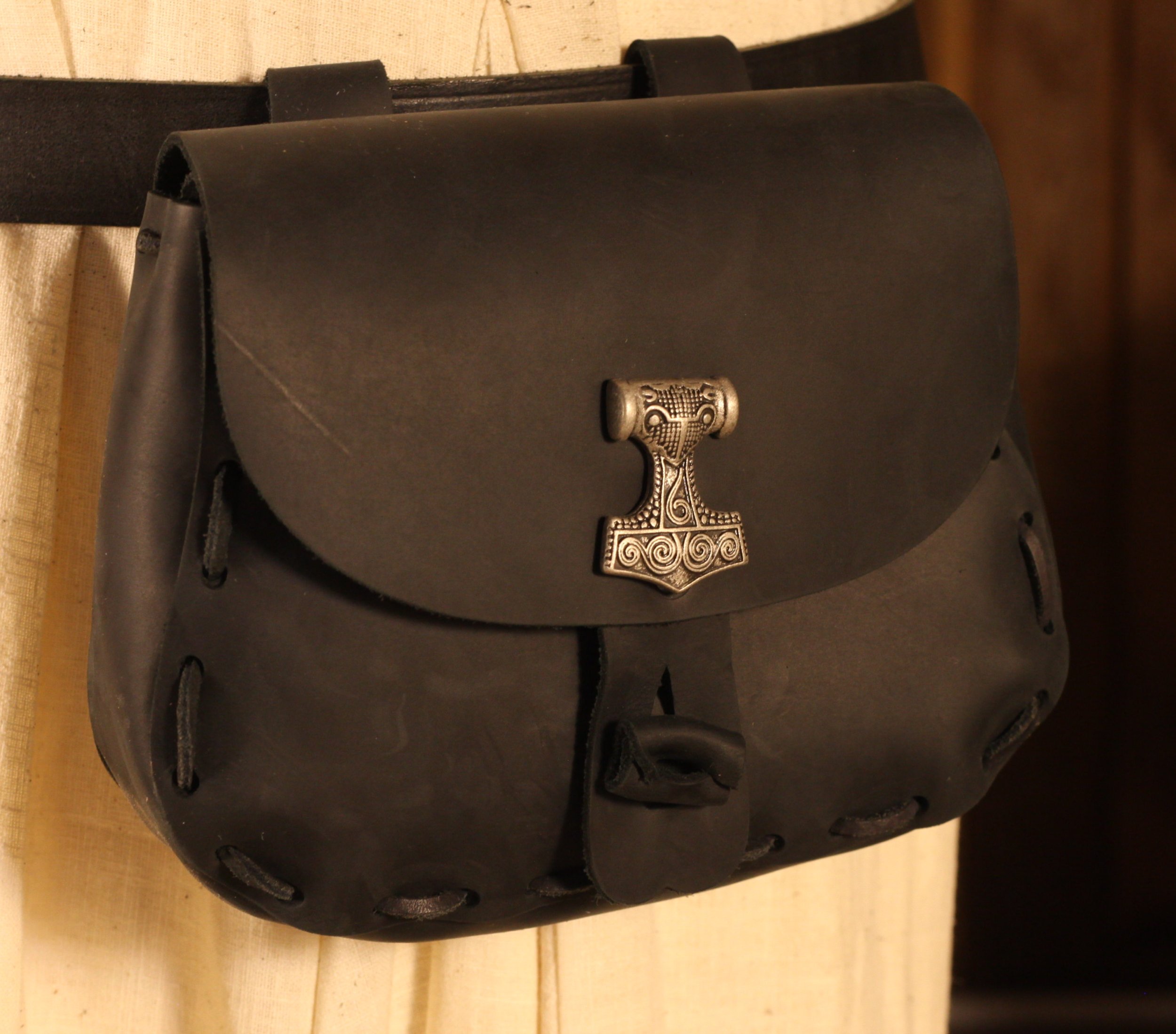 Black Medieval Pouch Thor's Hammer, Schonenhammer