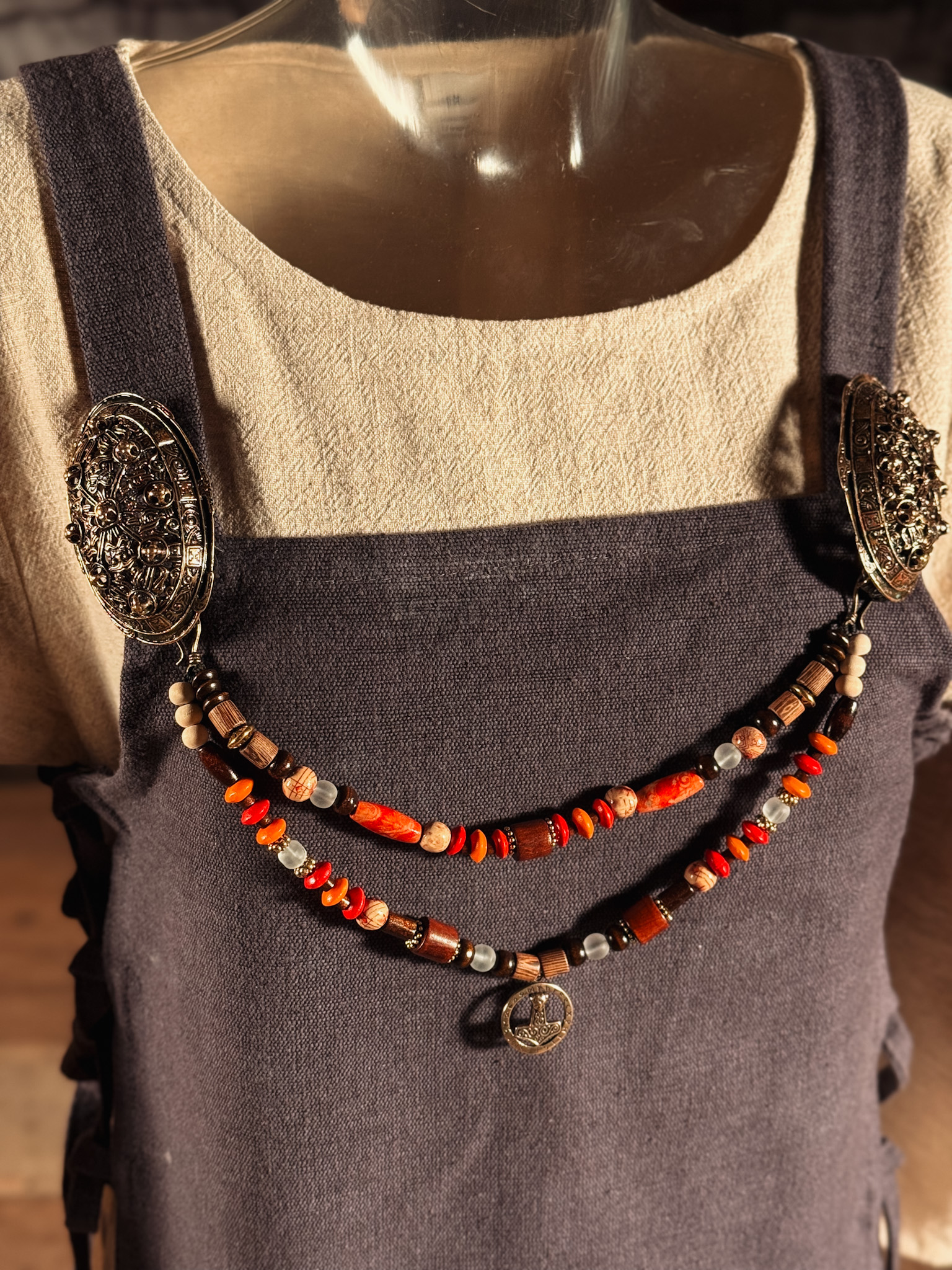 Wikinger Fibelkette braun-orange mit Thorshammer