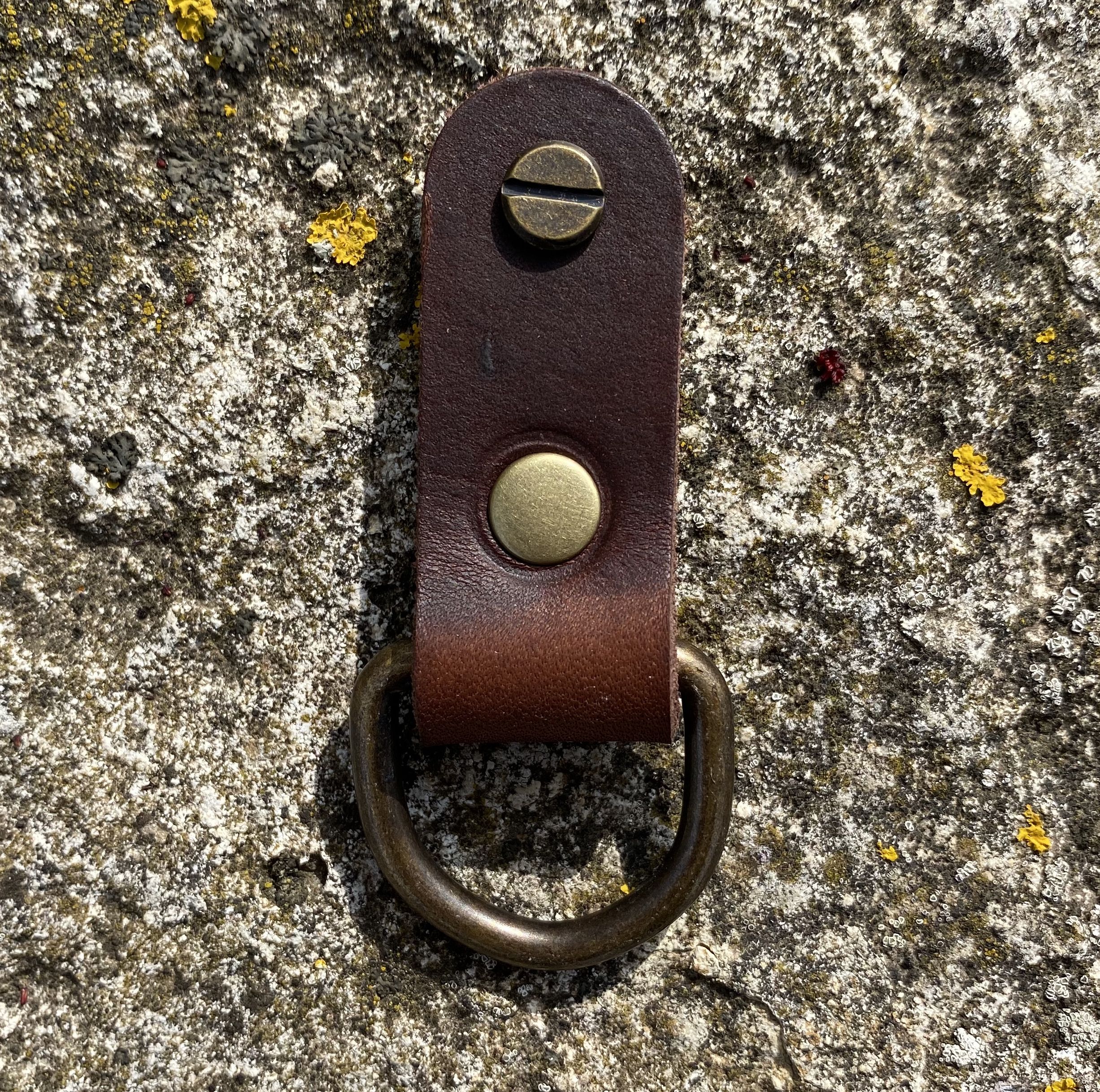 Zusatzschlaufe mit D-Ring für den Gassigürtel