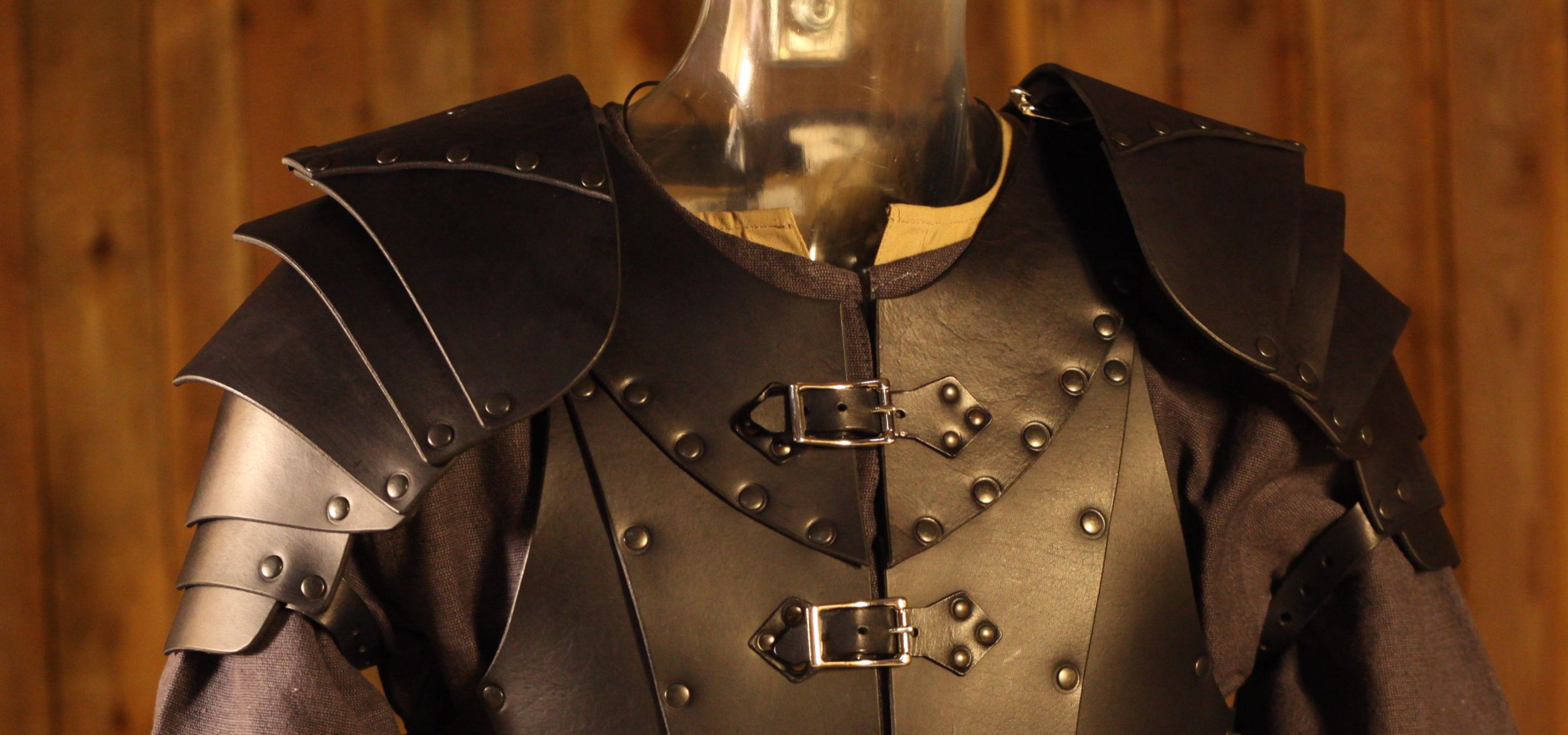 LARP Lederschulterrüstung Söldner