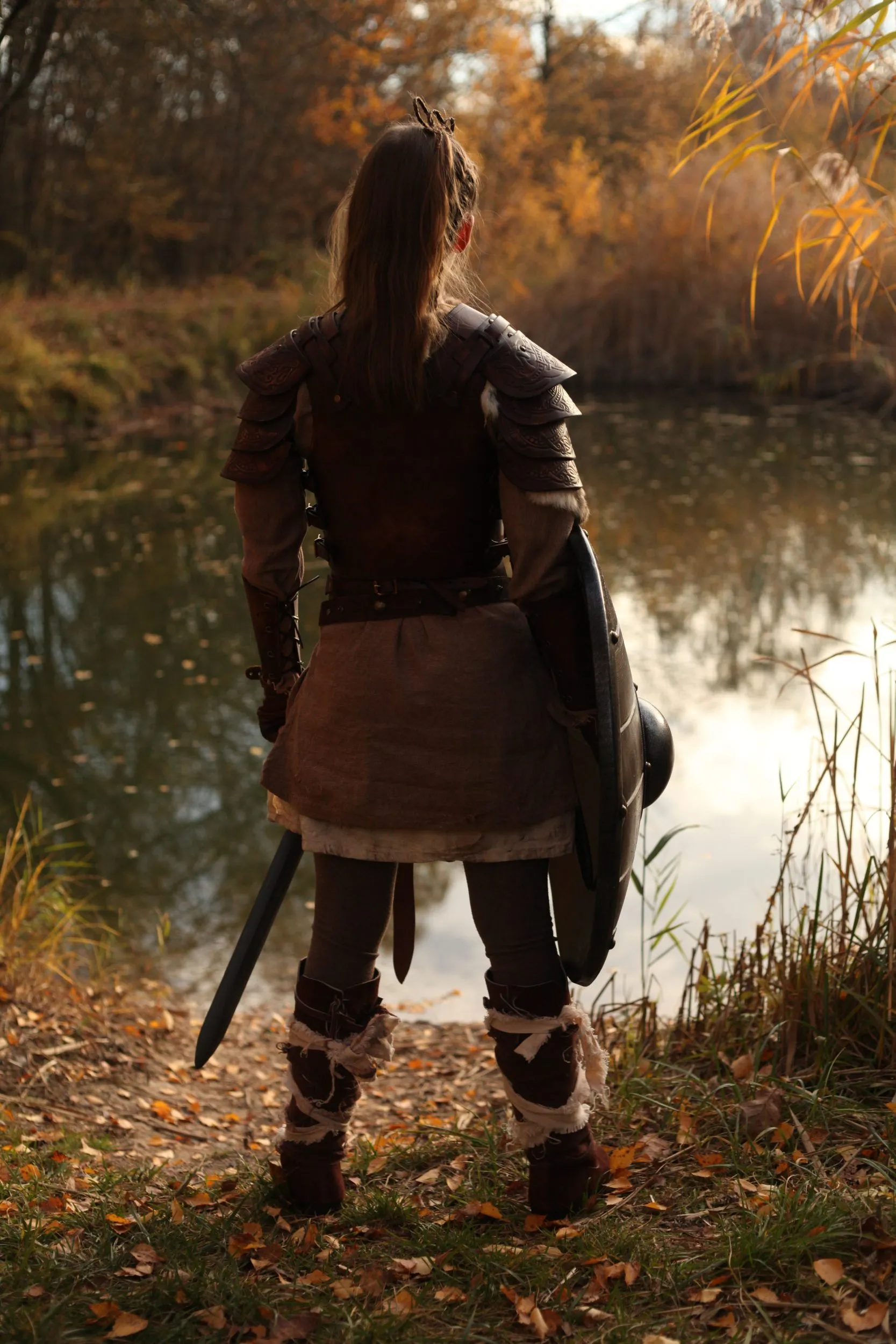 LARP Lederrüstung Schildmaid