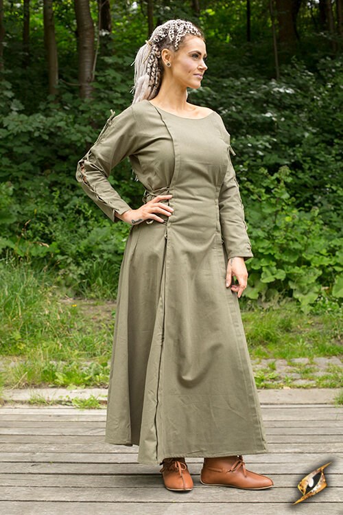 Kleid Priesterin, grün