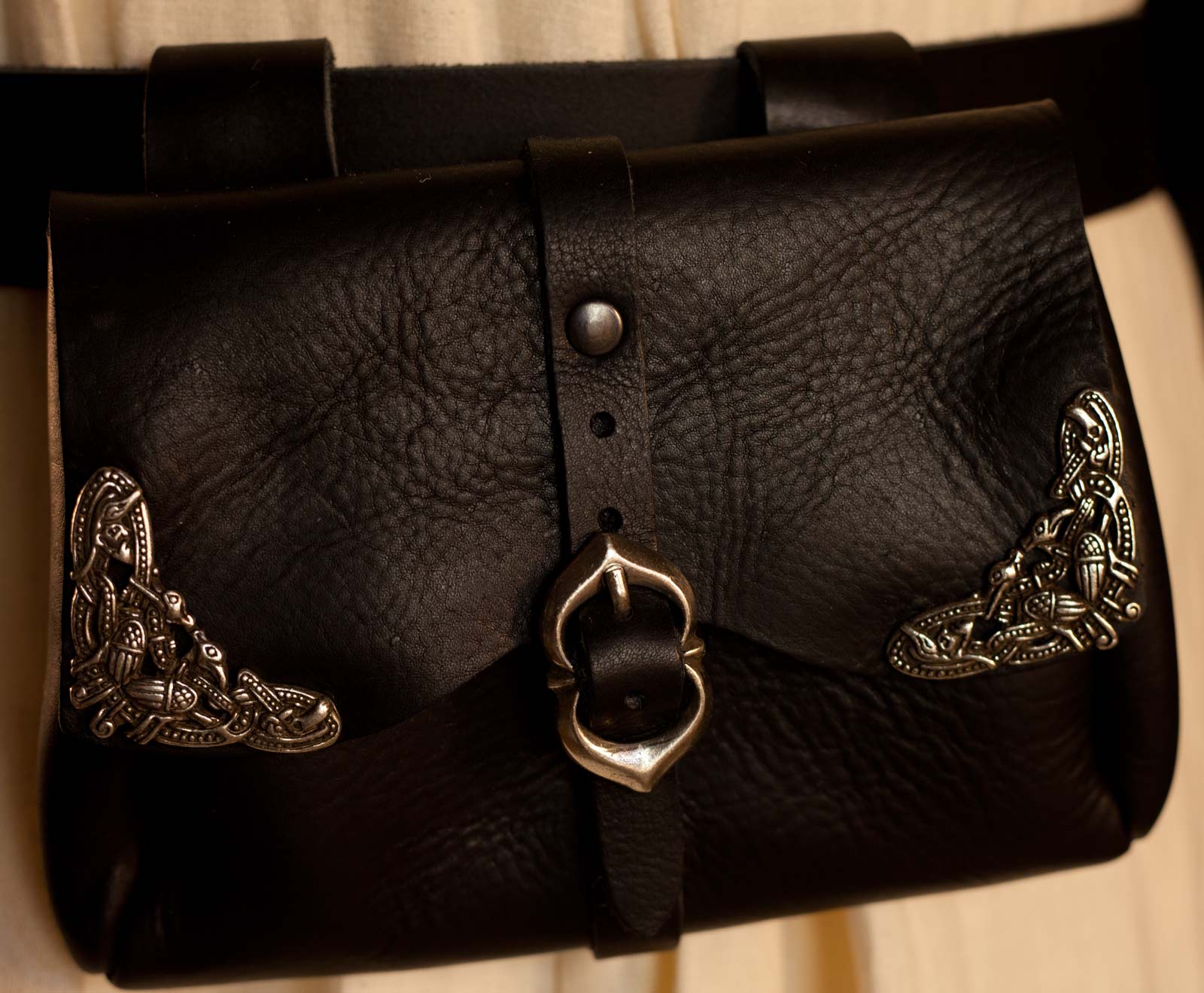 Schwarze mittelalterliche Ledertasche Wikinger