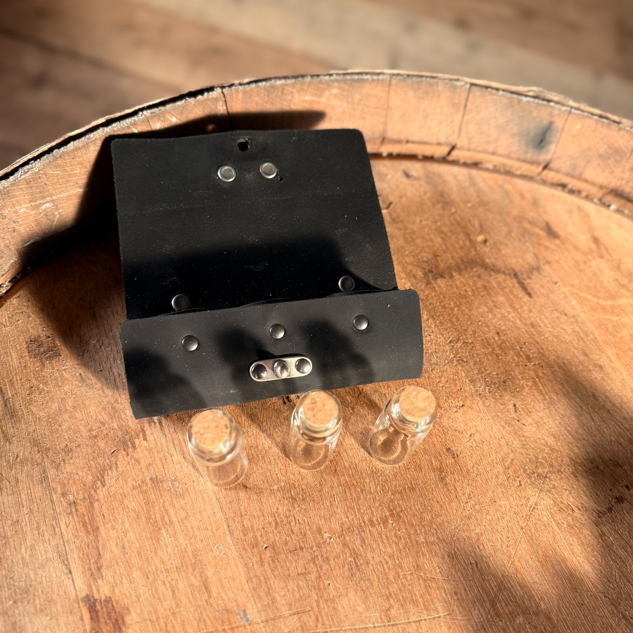 Trankhalter/Tranktasche Trio, viele Farben