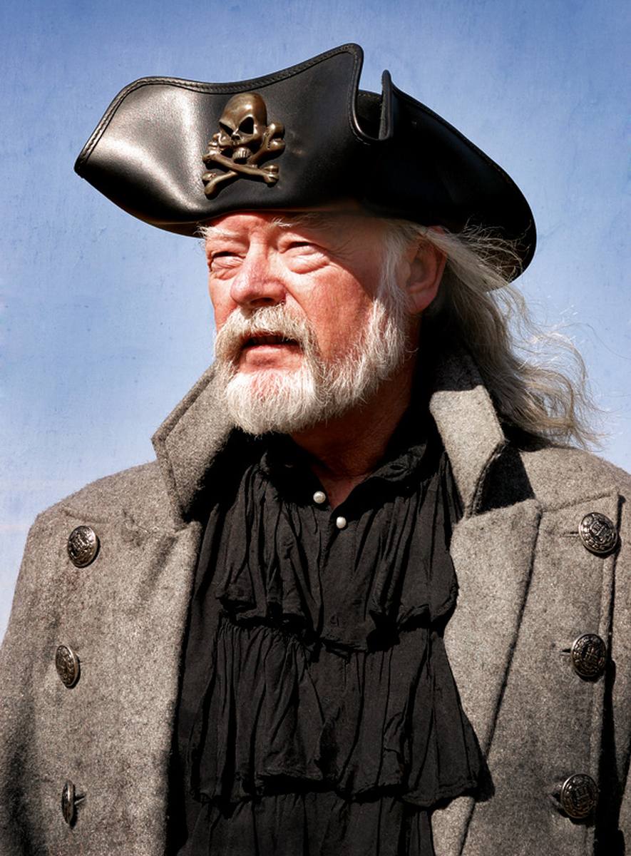 Dreispitz mit Jolly Roger