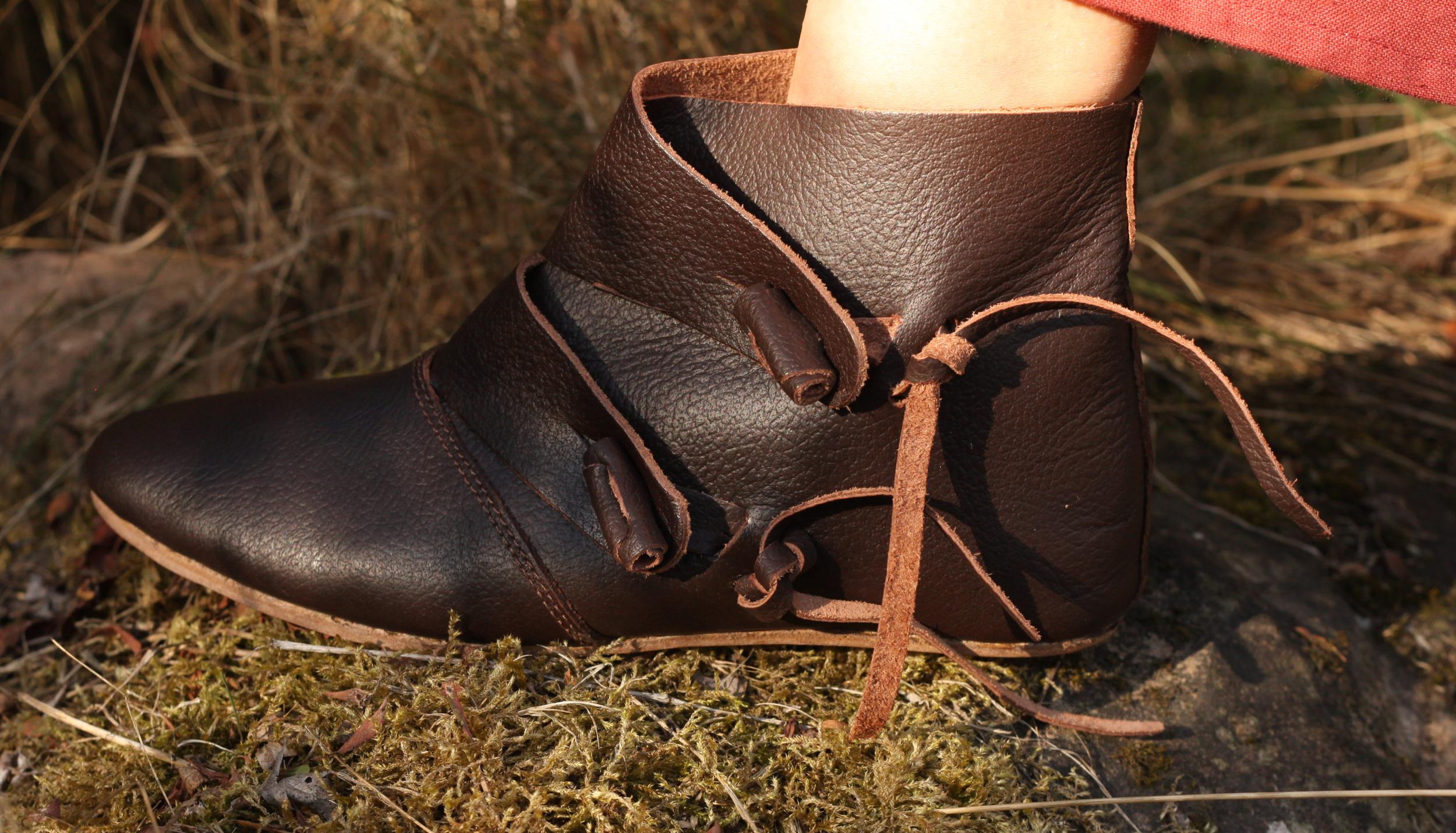 Mittelalterliche Halbstiefel Knut