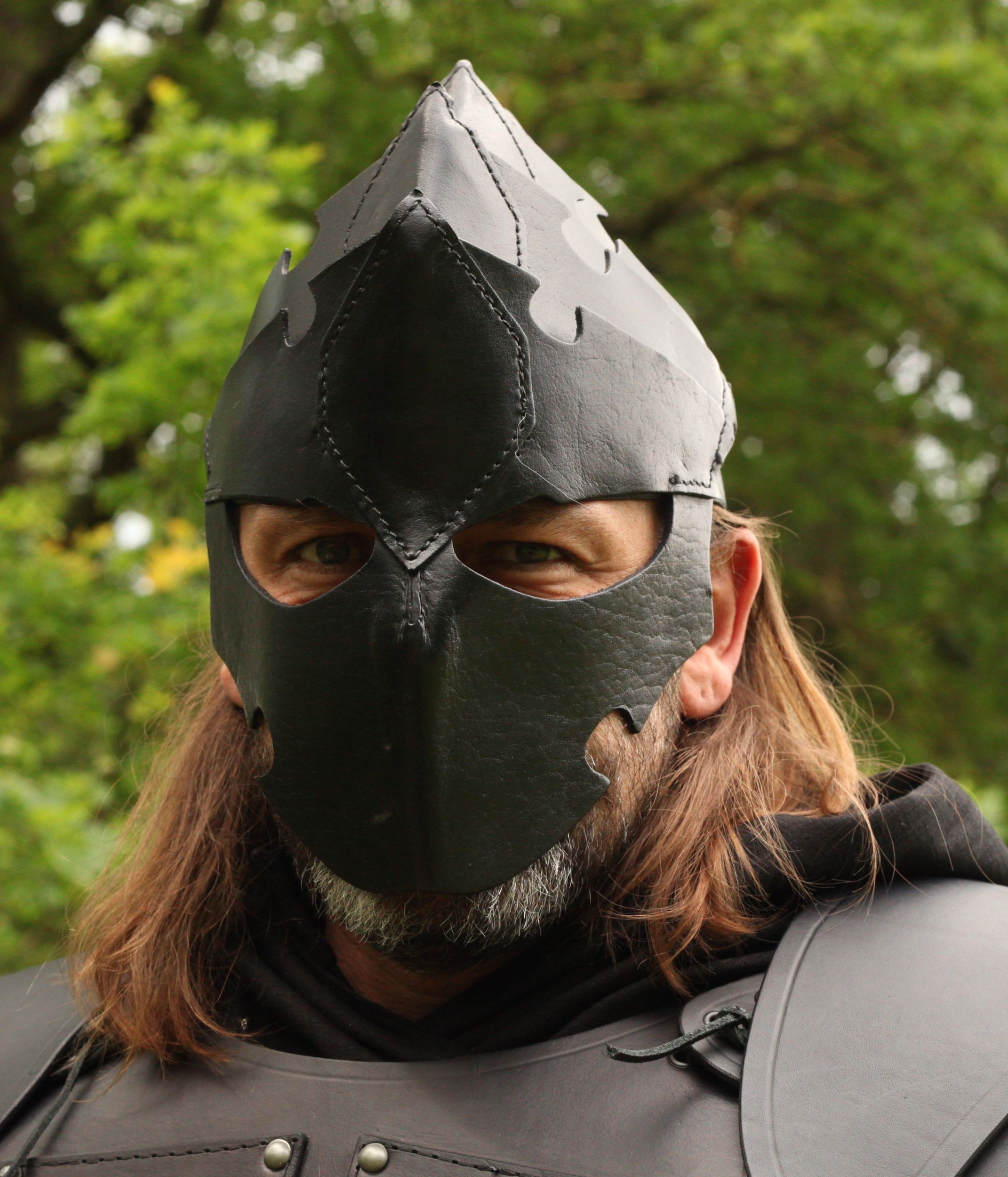 Assassin Helm schwarz